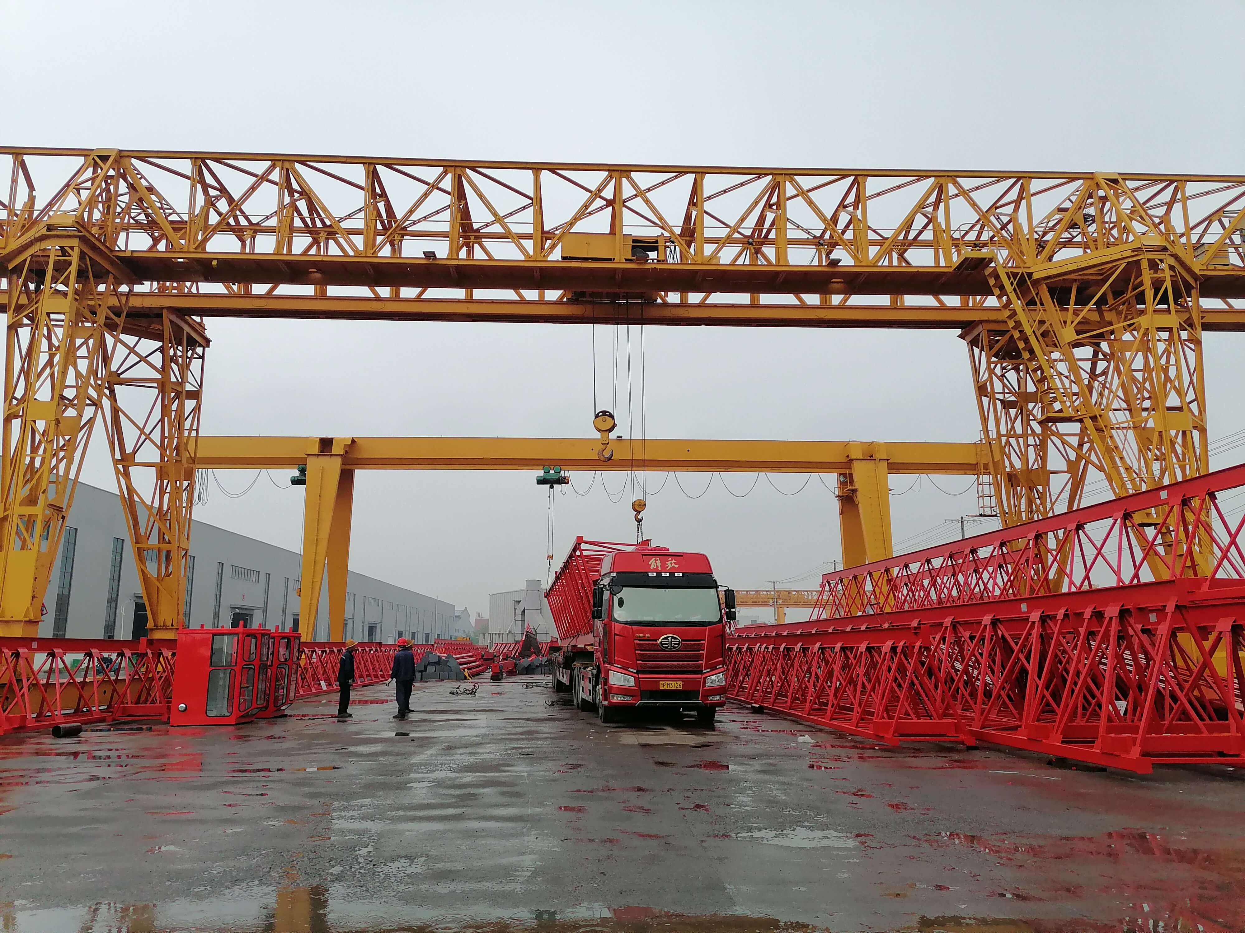 雄峰MH電動葫蘆桁架門式起重機(花架式) 雄峰MH電動葫蘆桁架門式起重機(花架式)