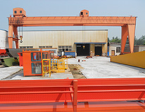 雄峰門式起重機(jī) 雄峰門式起重機(jī)