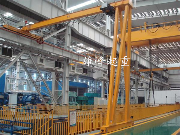雄峰半門式起重機 雄峰半門式起重機